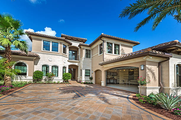 Best Interlocking Driveway Pavers  in Baudette, MN
